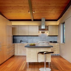 A Beautifully Kitchen Laminate Flooring - Karbonix