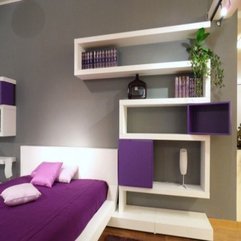 Adorable Purple Walls Bedroom Design - Karbonix