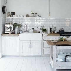 Antique Kitchenette Clear White - Karbonix