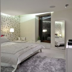 Apartment Attractive Details Bedroom With Grey Rug And Wide - Karbonix