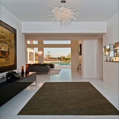 Architecture Spacious Hallway Interior Of Spanish Oaks Residence - Karbonix