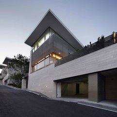 Architecture Three Level White Residence With Garage In Lower - Karbonix