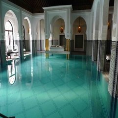 Artistic Mosque Nuance In Contrast With Green Water Pool Looks Gorgeous - Karbonix