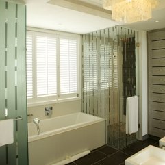 At Contemporary Long Beach Hotel Mauritius Hotel Bathroom - Karbonix