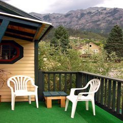 Balcony From Mainstreet House Looks Gorgeous - Karbonix