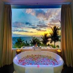Best Inspirations : Bath Tub With Full Beach View Looks Exquisite - Karbonix