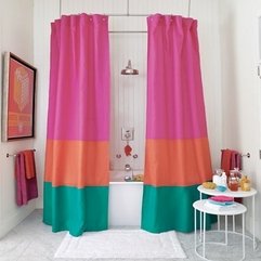 Bathroom Pink Orange Green Shower Curtain In Round Bathtub - Karbonix