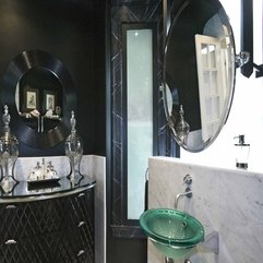 Bathroom With Mirrors Luxurious Black - Karbonix