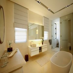 Bathtub Bathroom With White Orchid Small Cactus Oval White - Karbonix