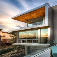 Beautiful Color Designs Solar Home - Karbonix