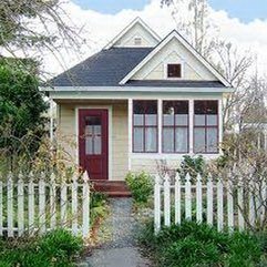 Beautiful Small House Interst - Karbonix
