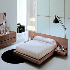 Bedroom Set With Black Chair Modern Wooden - Karbonix