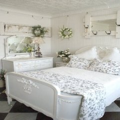 Bedroom With Floral Touch White Theme - Karbonix