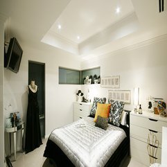 Bedroom With Girly Furniture White Clothing Storage Feminim - Karbonix