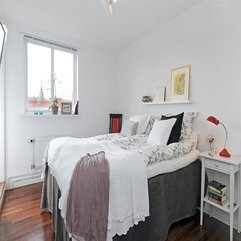 Bedroom With Glasses Window Simple White - Karbonix