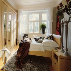 Bedroom With Rose Decoration Modern Small - Karbonix