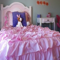 Beds In Totally Girly Bedrooms Miraculous Ideas JPG - Karbonix