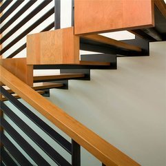 Black Accent Wooden Material Stairs With - Karbonix