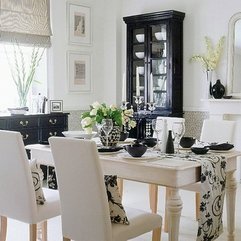 Black And White Dining Room With Parson Cahors And Black Cario - Karbonix