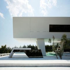 Black White Table In Modern Design Glossy - Karbonix