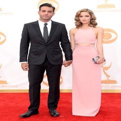 Bobby Cannavale Looked Handsome Alongside A Stunning Rose Byrne On - Karbonix