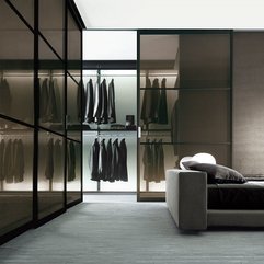 Bold Walk In Closet System In Elegant Design Dress - Karbonix