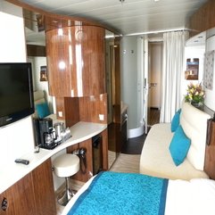 Cabship Luxurious Balcony - Karbonix