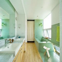 Calm Bathroom With Clean Brown Wooden Floor Cool Rectangle Bathtube In Green - Karbonix