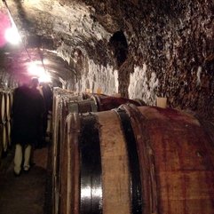 Cellar Ideas Underground Wine - Karbonix
