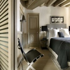 Chairs Bedroom Corner Near White Bed With Black Blanket Modern Black - Karbonix