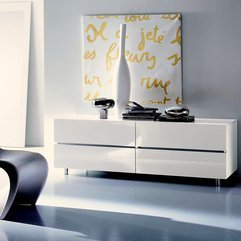 Chest Drawers With Books On It Modern Lacquer - Karbonix