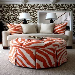 Chic And Stylish Modern Modern Living Room With Orange Color - Karbonix