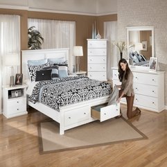 Chic Designing Small Bedroom Storage - Karbonix