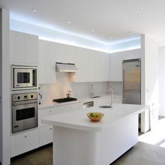 Chic Kitchen Rustic House With Oven And Stove Cabinets Minimalist White - Karbonix