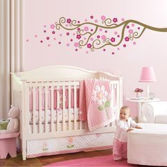 Children Room With Flower Wall Painting Pink Design - Karbonix