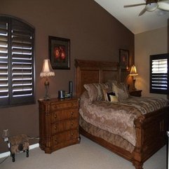 Classic Brown Paint Bedroom Different Shades - Karbonix