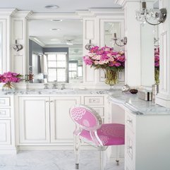 Classic White Pink Bathroom VangViet Interior Design - Karbonix