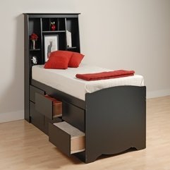 Classically Small Bedroom Storage - Karbonix