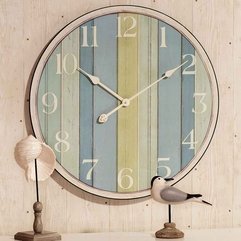 Clock Wooden Colorful - Karbonix