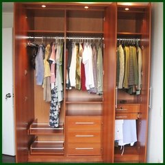 Closet Wood Clothes - Karbonix