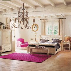 Comfortable Arrangement For Luxurious And Elegant Bedroom Design - Karbonix
