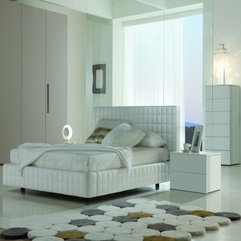 Contemporary Approach White Bedroom - Karbonix