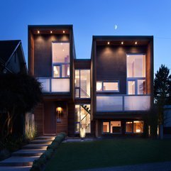 Contemporary Home With Lighting Facade View Two Levels - Karbonix