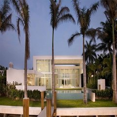 Contemporary Luxurious Bay Residence With Blue Infinity Pool Two Level - Karbonix
