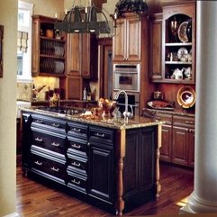 Custom Cupboards Country French - Karbonix