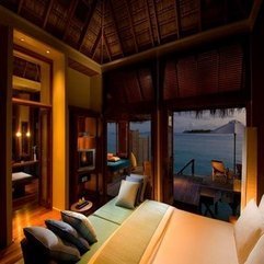 Decor With Panoramic Sea Viewer Amazing Bedroom - Karbonix