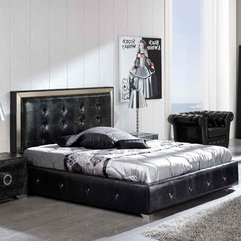 Decorate Small Bedroom With Leather Material Ideas - Karbonix