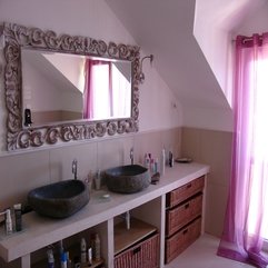 Design Attic Bathroom Interior With Purple Curtain Feels Great - Karbonix
