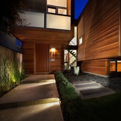 Door With Yellow Wall Lamp Facade View Small Wooden - Karbonix