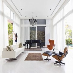 Eames Chair With Carpet Looks Elegant - Karbonix